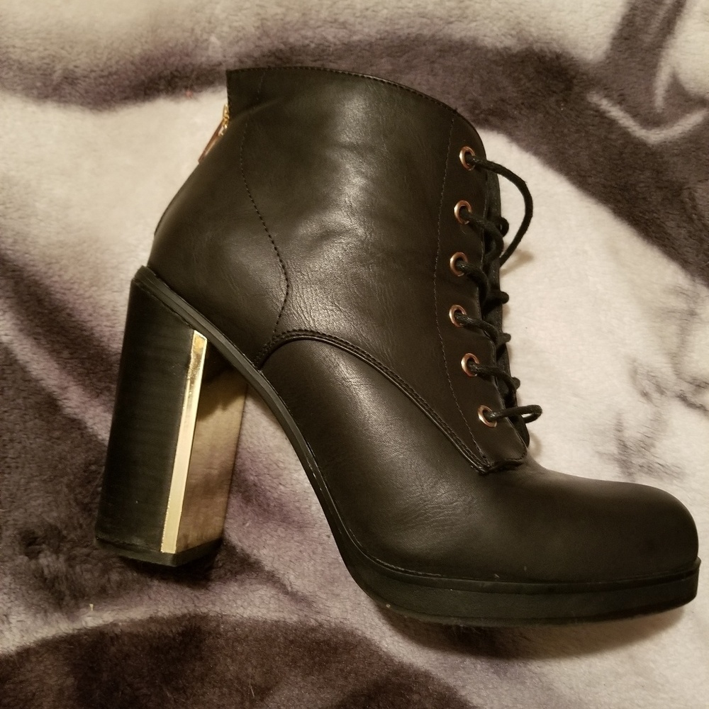 Torrid Metal Heel Boots sz 9